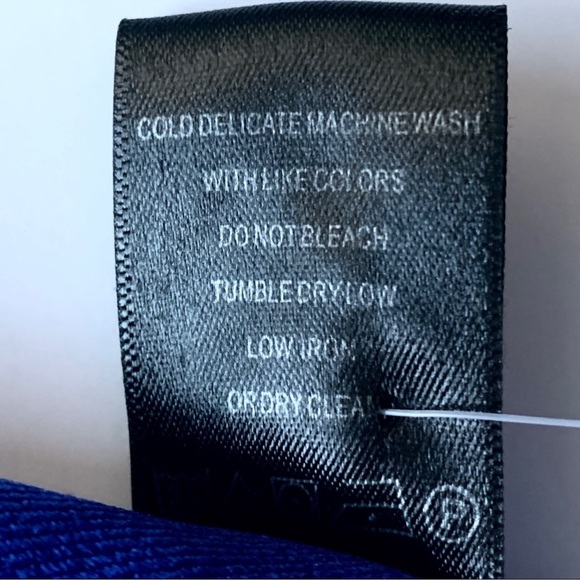 🆕 Kendall & Kylie Crop Top - Picture 7 of 7